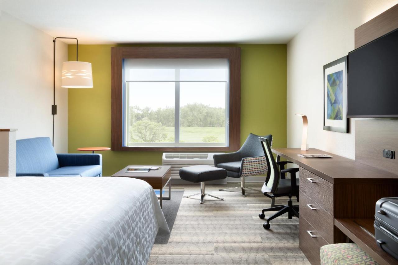 Express & - Savannah N - By Ihg 3*